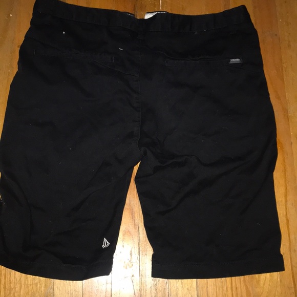 Volcom Shorts - Picture 2 of 2